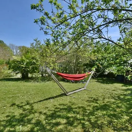 Le Refuge Confortable Avec Terrasse 度假居